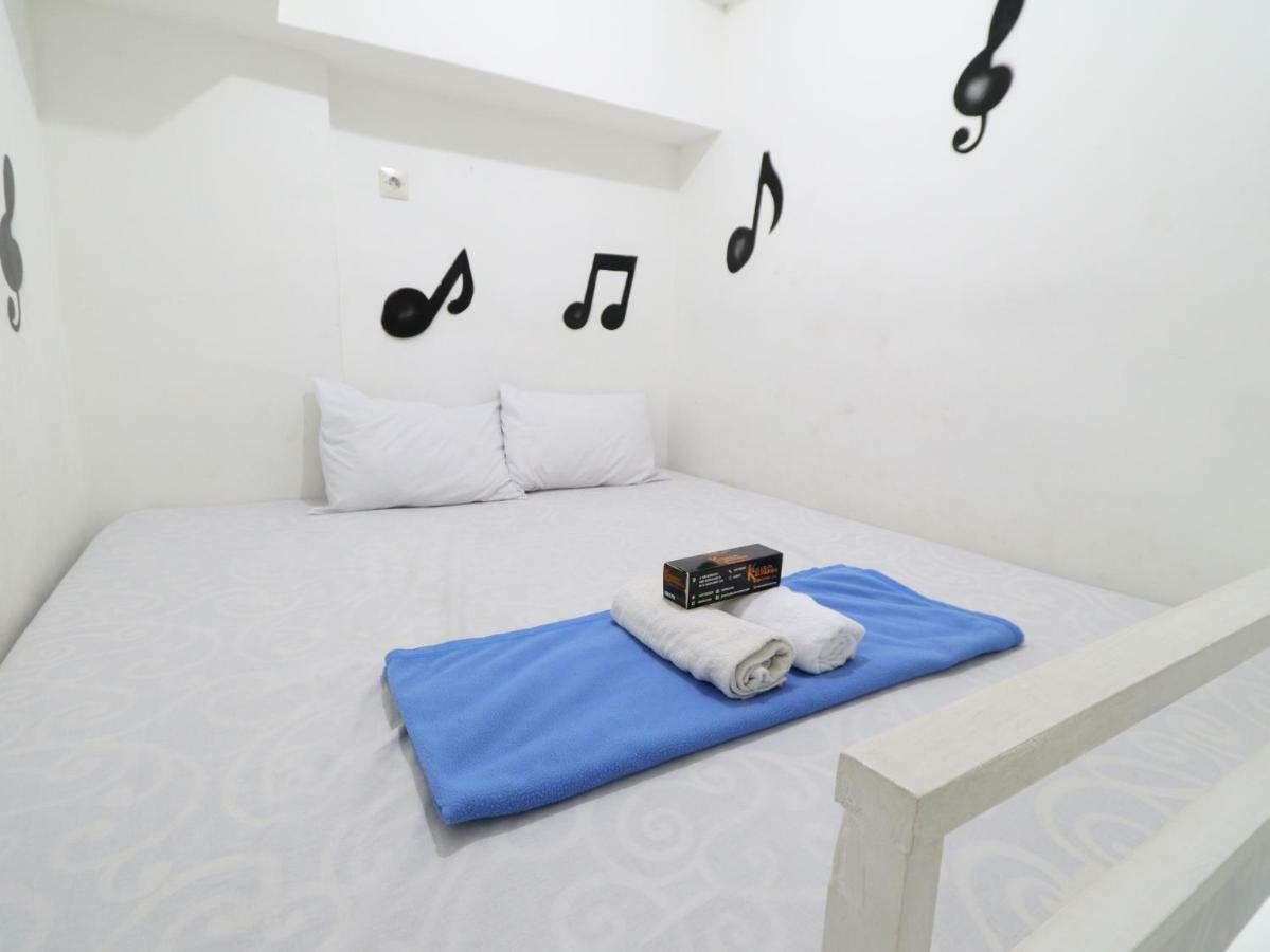 Kamar Keluarga Duri Kosambi Hotel จาการ์ตา ภายนอก รูปภาพ