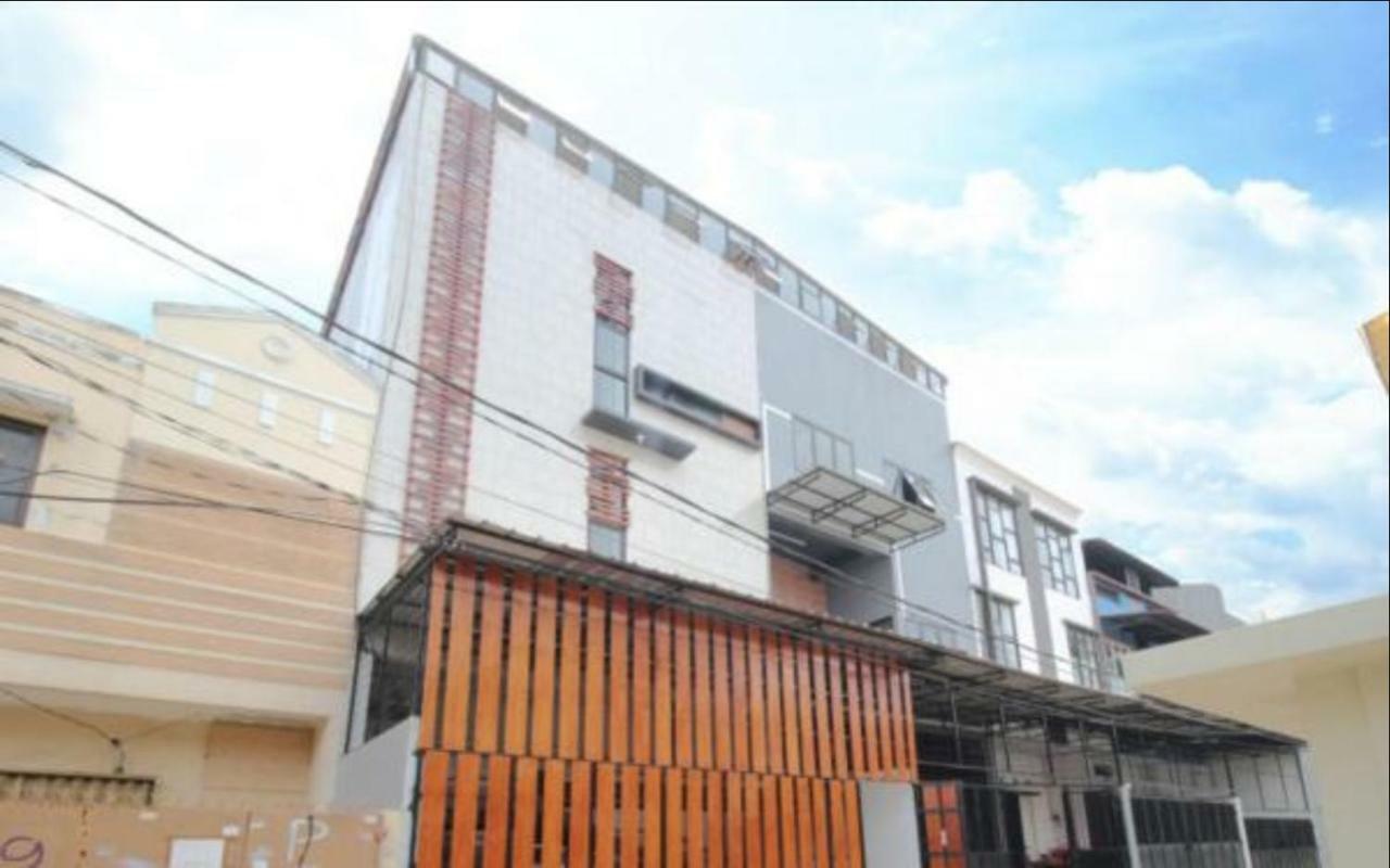 Kamar Keluarga Duri Kosambi Hotel จาการ์ตา ภายนอก รูปภาพ