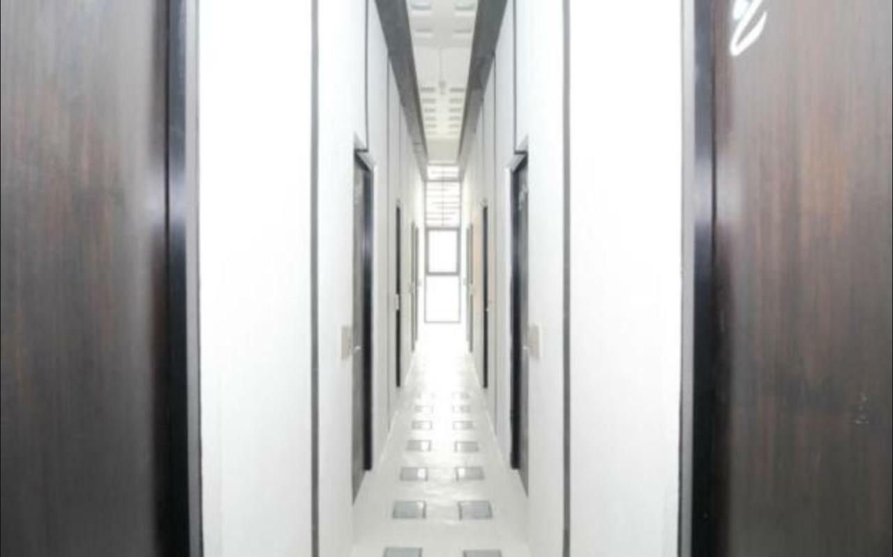 Kamar Keluarga Duri Kosambi Hotel จาการ์ตา ภายนอก รูปภาพ